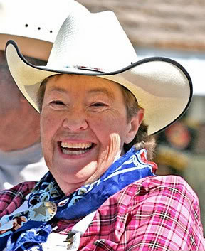 Bonnie Shields, the Tennessee Mule Artist
